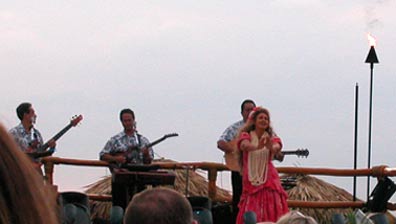 Luau preshow entertainment