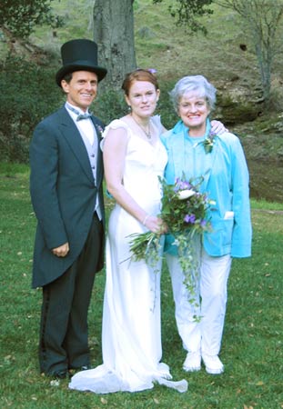 Dad, Mailea, and Grandma Jean