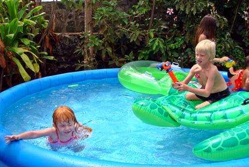 Quentin squirting his sister