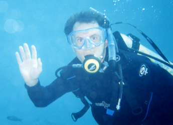 Neil underwater, looking good