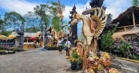 Decorations and Offerings