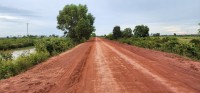 Open red dirt road