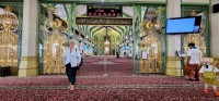 Nan Inside Mosque